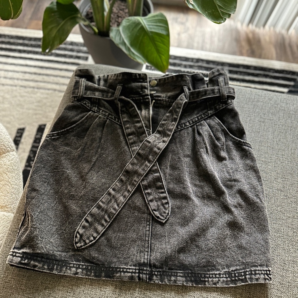 Gilli Charcoal Paper Bag High Waist Mini Skirt